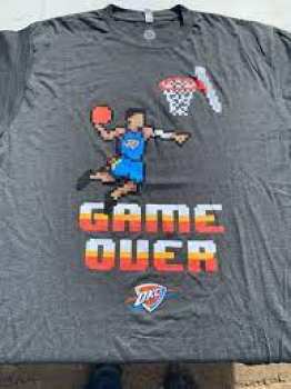 5510113653 T-Shirt XL Game Over Oklahoma City BASKETBALL 8 Bit